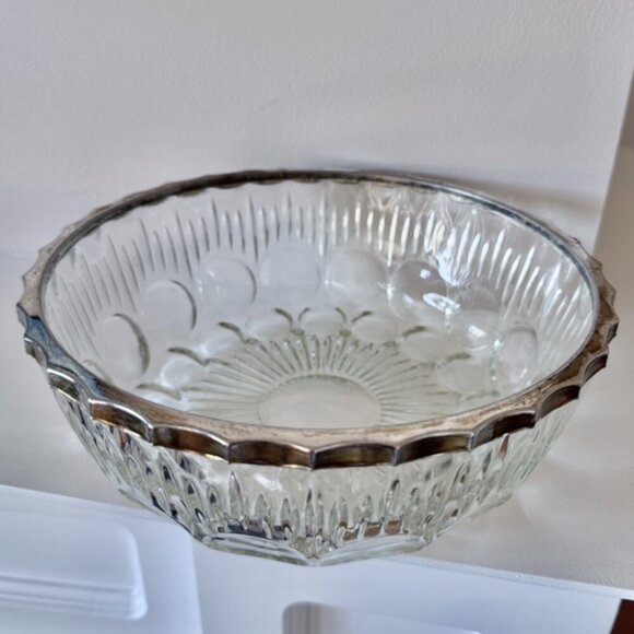 Mid Century Queen Anne Cut Glass Bowl - Picture 3 of 9